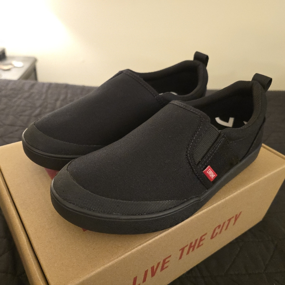 NEW IN BOX Chrome Industries Black Slip-On Shoes Size 8.5 Women's/7 Men's